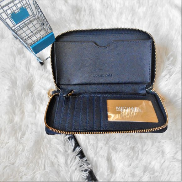 Michael Kors Large MF Phone Case Navy - Picture 9 of 13